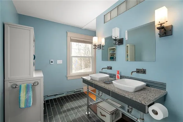$530,000 | 910 West 33rd Terrace, Kansas City, MO 64111