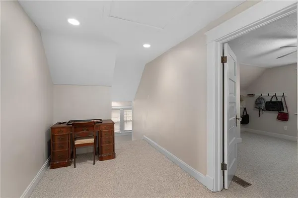 $530,000 | 910 West 33rd Terrace, Kansas City, MO 64111