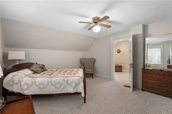 $530,000 | 910 West 33rd Terrace, Kansas City, MO 64111