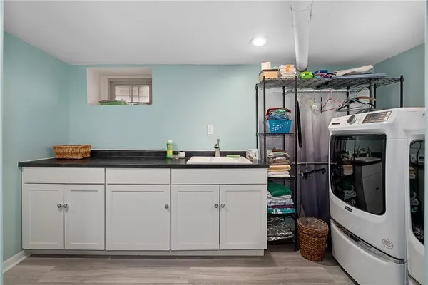$530,000 | 910 West 33rd Terrace, Kansas City, MO 64111
