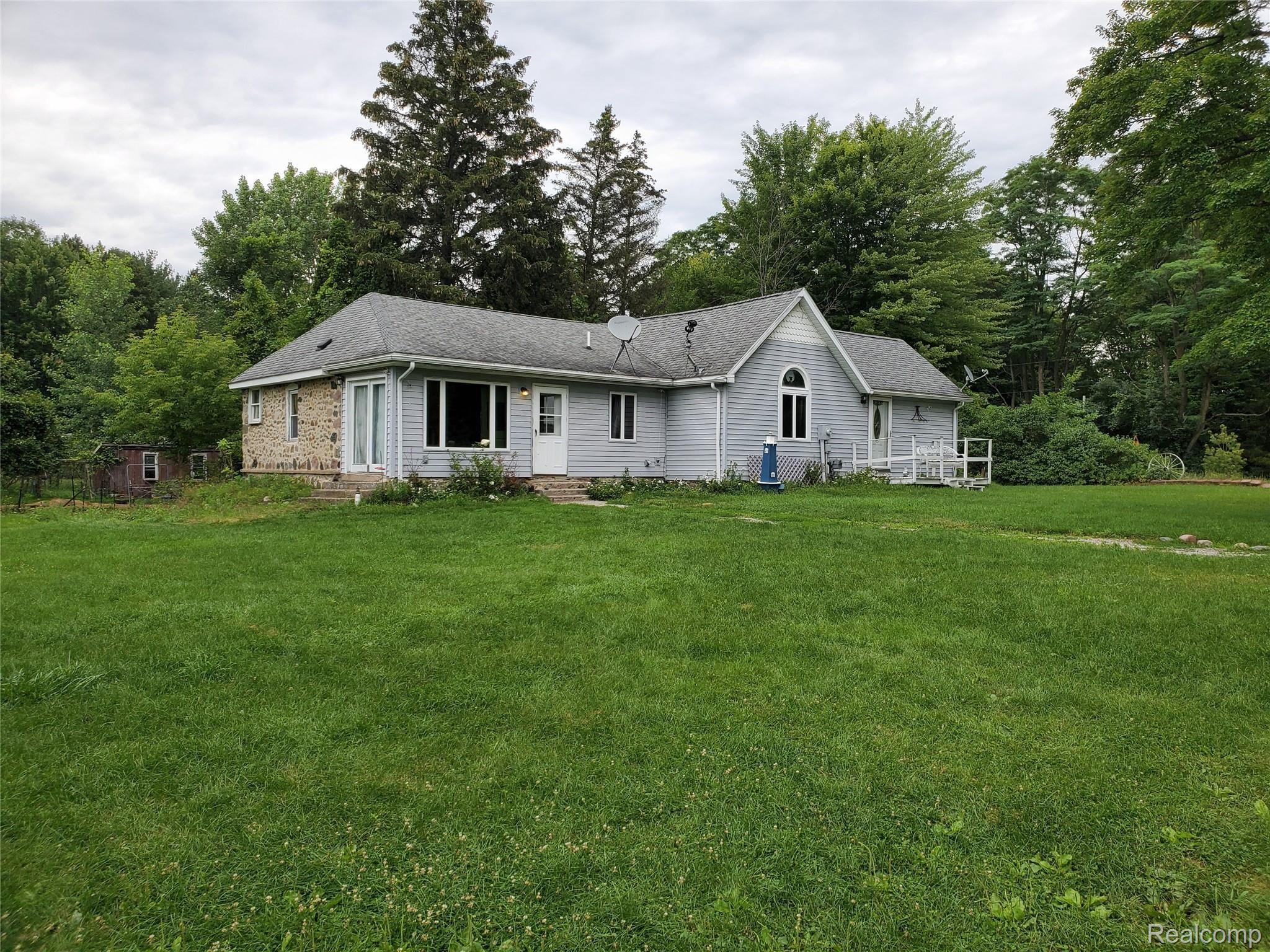 5570 Caine Road Vassar, MI 48768 - Photo 3 of 29 Front yard - 5570 Caine Rd, Vassar, MI (10).jpg