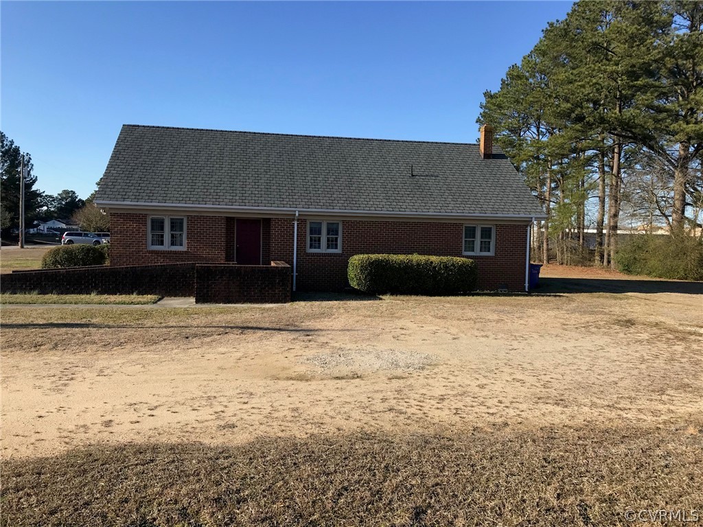 1603 Wilson Road Smithfield, VA 23430 - Photo 1 of 40 Gallery Image 1