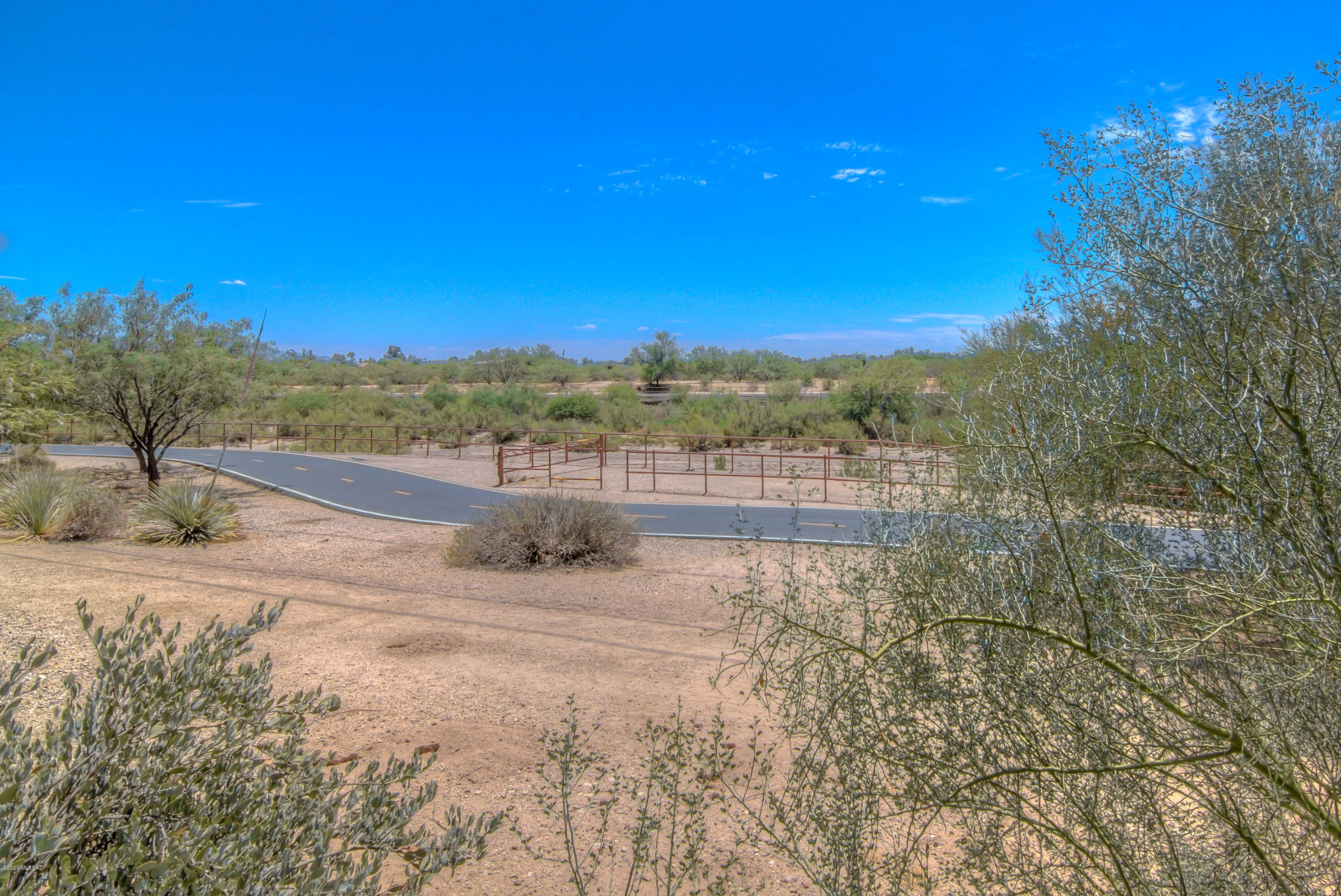 2550 East River Road, Unit 18202 Tucson, AZ 85718 - Photo 32 of 35