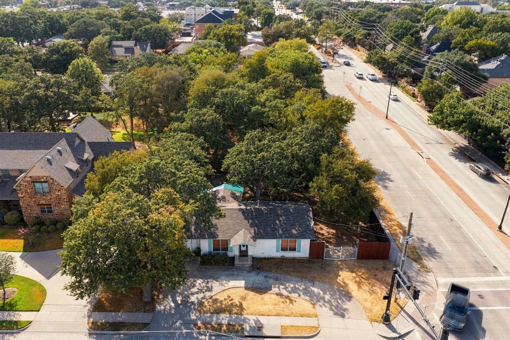 101 South Heartz Road Coppell, TX 75019 - Photo 2 of 40 Gallery Image 2