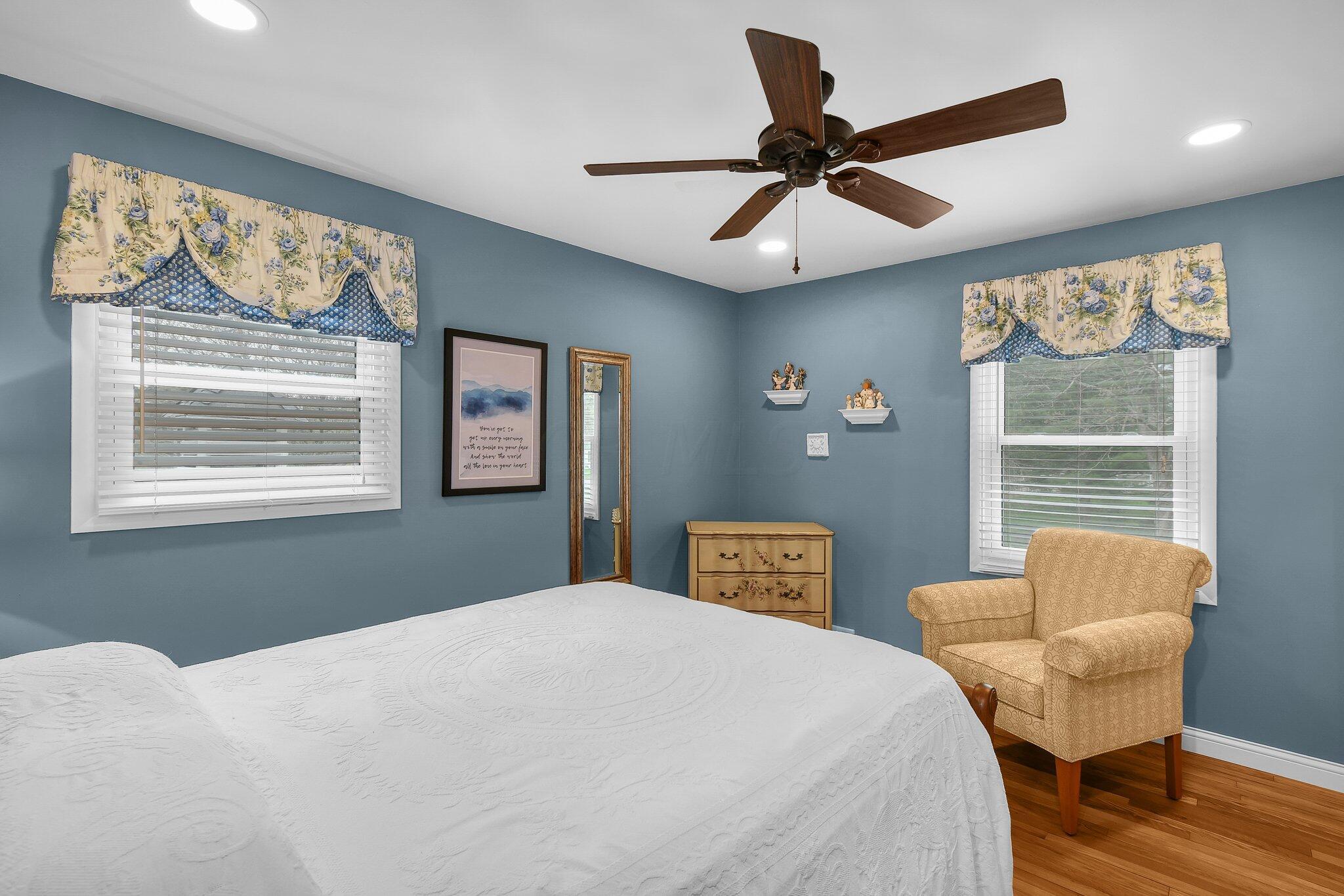 6604 Estel Road Columbus, OH 43235 - Photo 24 of 36 4th Bedroom