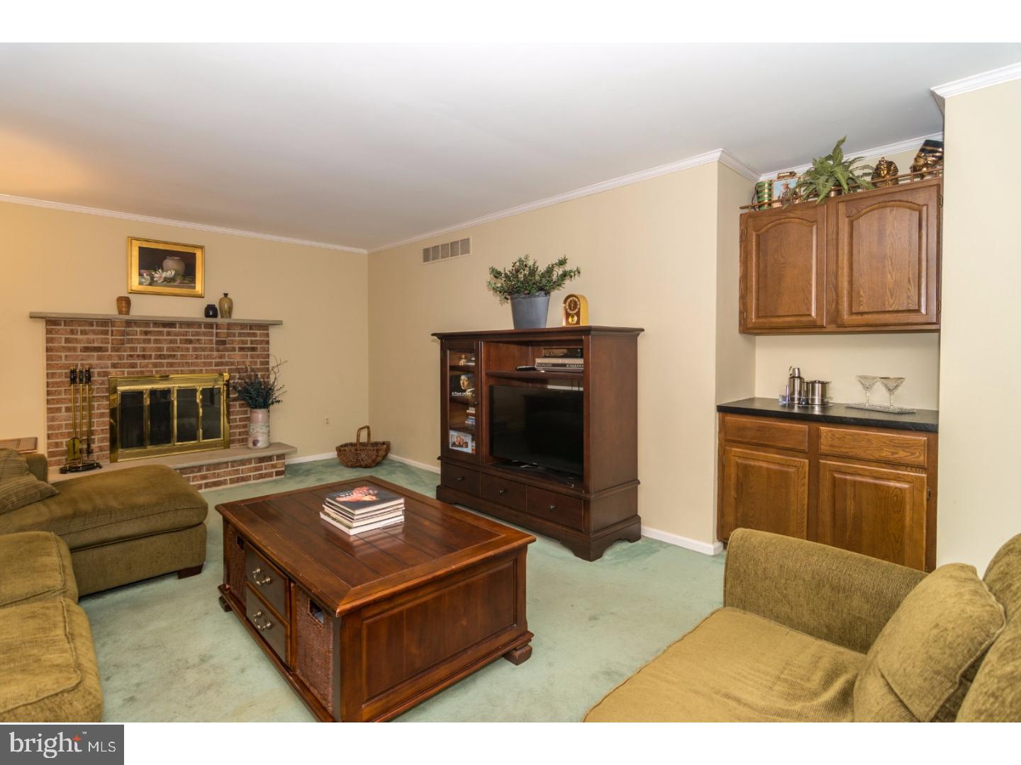 157 Fisher Road Huntingdon Valley, PA 19006 - Photo 12 of 24 Gallery Image 12
