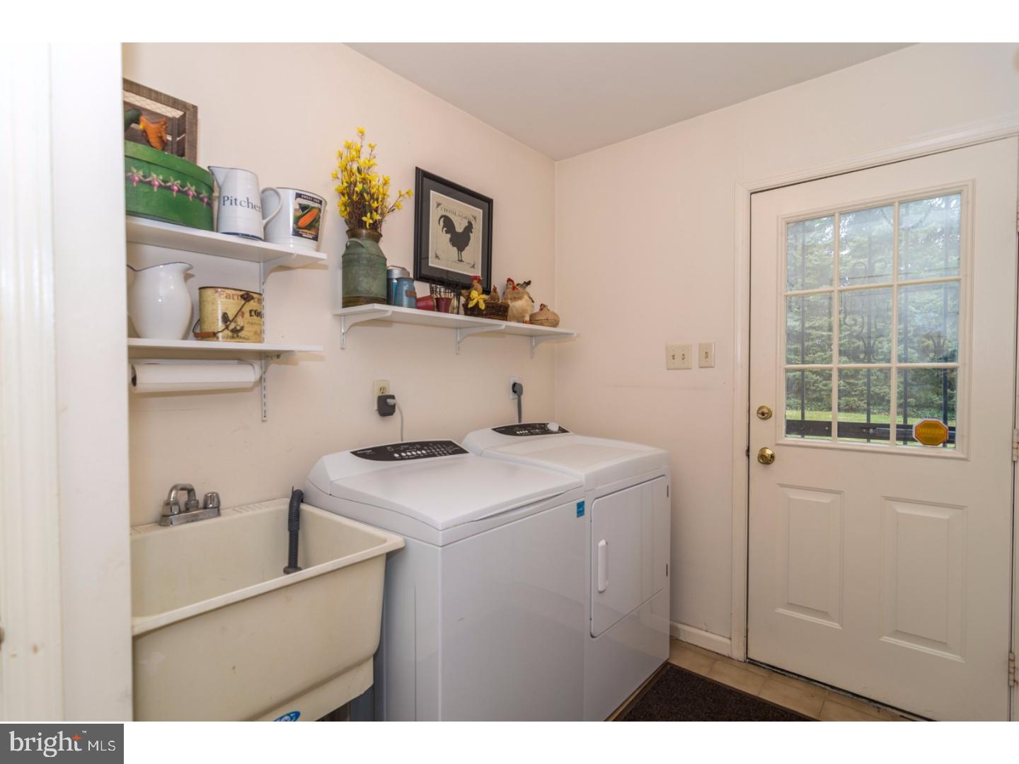 157 Fisher Road Huntingdon Valley, PA 19006 - Photo 13 of 24 Gallery Image 13