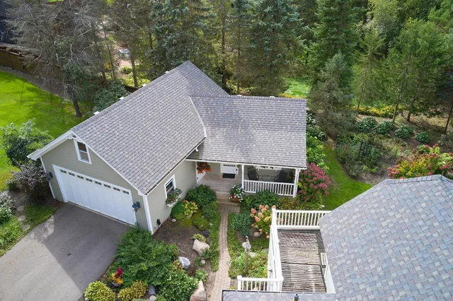 $685,000 | 27055 Smithtown Road, Excelsior, MN 55331