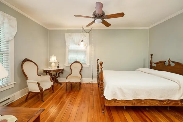 $685,000 | 27055 Smithtown Road, Excelsior, MN 55331