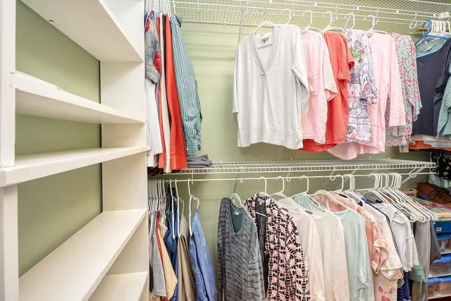 $685,000 | 27055 Smithtown Road, Excelsior, MN 55331