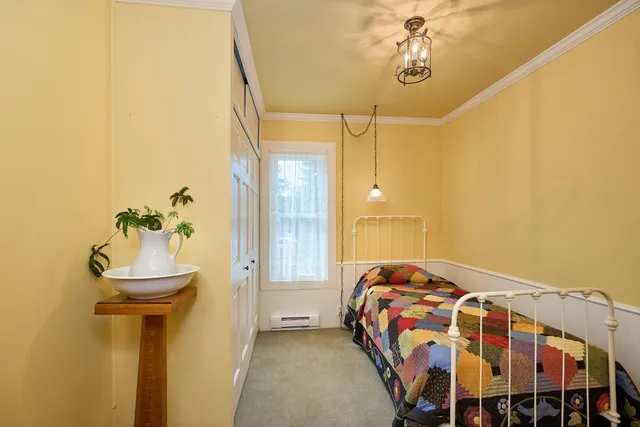 $685,000 | 27055 Smithtown Road, Excelsior, MN 55331