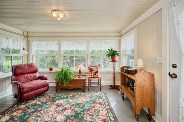 $685,000 | 27055 Smithtown Road, Excelsior, MN 55331