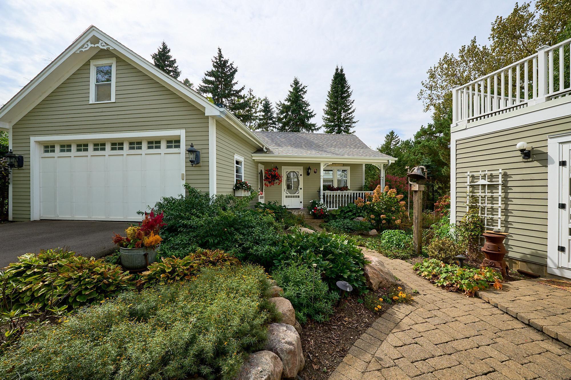 27055 Smithtown Road Excelsior, MN 55331 - Photo 7 of 65 Gallery Image 7