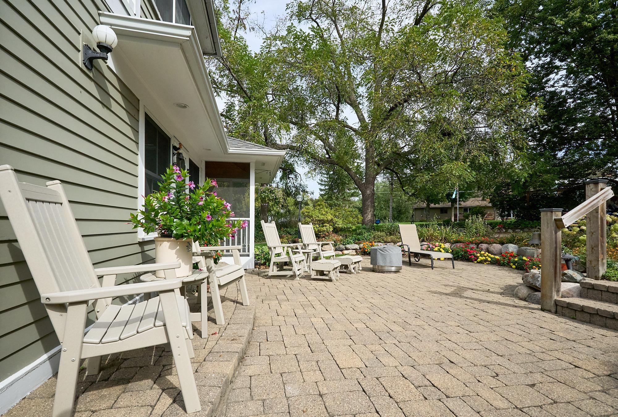 27055 Smithtown Road Excelsior, MN 55331 - Photo 8 of 65 Gallery Image 8