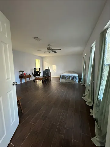 $304,000 | 132 Otter Trail, Lake Jackson, TX 77566