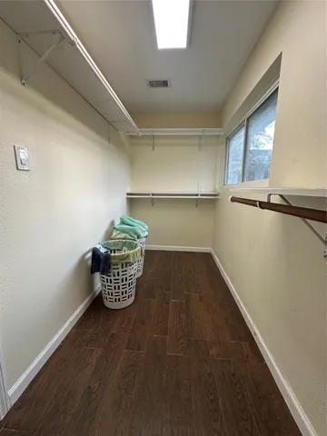 $304,000 | 132 Otter Trail, Lake Jackson, TX 77566