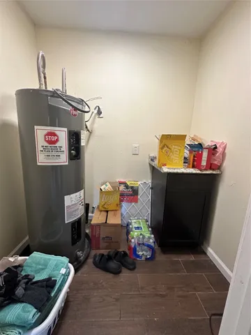 $304,000 | 132 Otter Trail, Lake Jackson, TX 77566