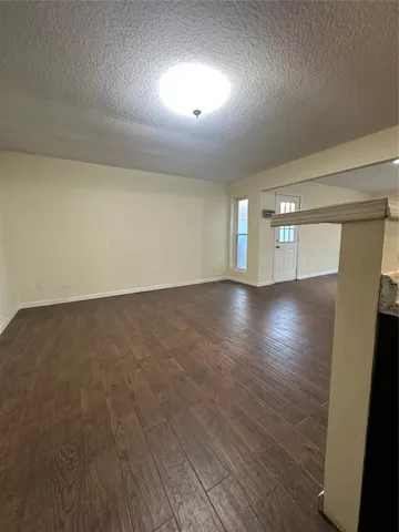 $304,000 | 132 Otter Trail, Lake Jackson, TX 77566