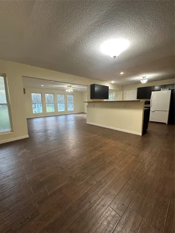 $304,000 | 132 Otter Trail, Lake Jackson, TX 77566