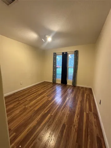 $304,000 | 132 Otter Trail, Lake Jackson, TX 77566