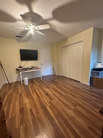 $304,000 | 132 Otter Trail, Lake Jackson, TX 77566