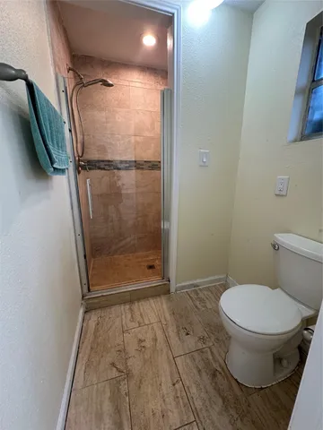 $304,000 | 132 Otter Trail, Lake Jackson, TX 77566