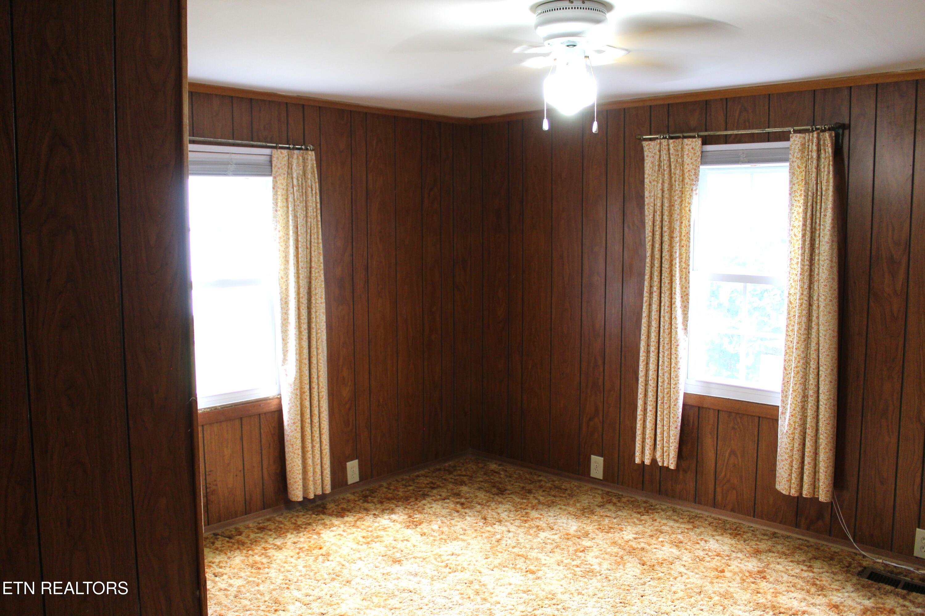 1507 Paris Road Knoxville, TN 37912 - Photo 20 of 29 IMG_5330