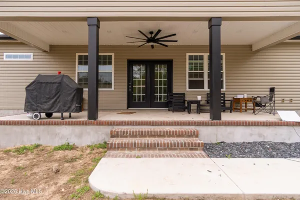 $1,395,750 | 1560 White Oak River Road, Maysville, NC 28555
