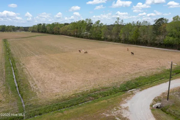 $1,395,750 | 1560 White Oak River Road, Maysville, NC 28555
