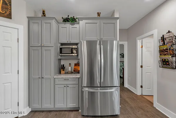 $1,395,750 | 1560 White Oak River Road, Maysville, NC 28555