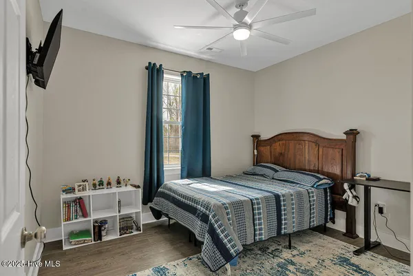 $1,395,750 | 1560 White Oak River Road, Maysville, NC 28555