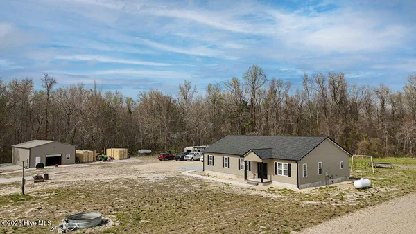 $1,395,750 | 1560 White Oak River Road, Maysville, NC 28555
