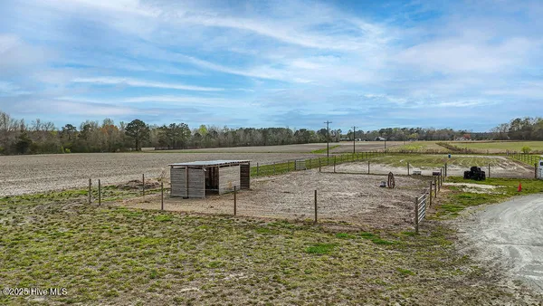 $1,395,750 | 1560 White Oak River Road, Maysville, NC 28555