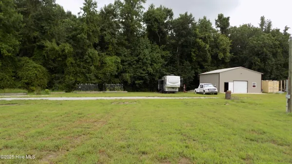 $1,395,750 | 1560 White Oak River Road, Maysville, NC 28555