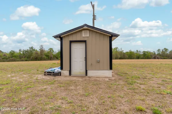 $1,395,750 | 1560 White Oak River Road, Maysville, NC 28555