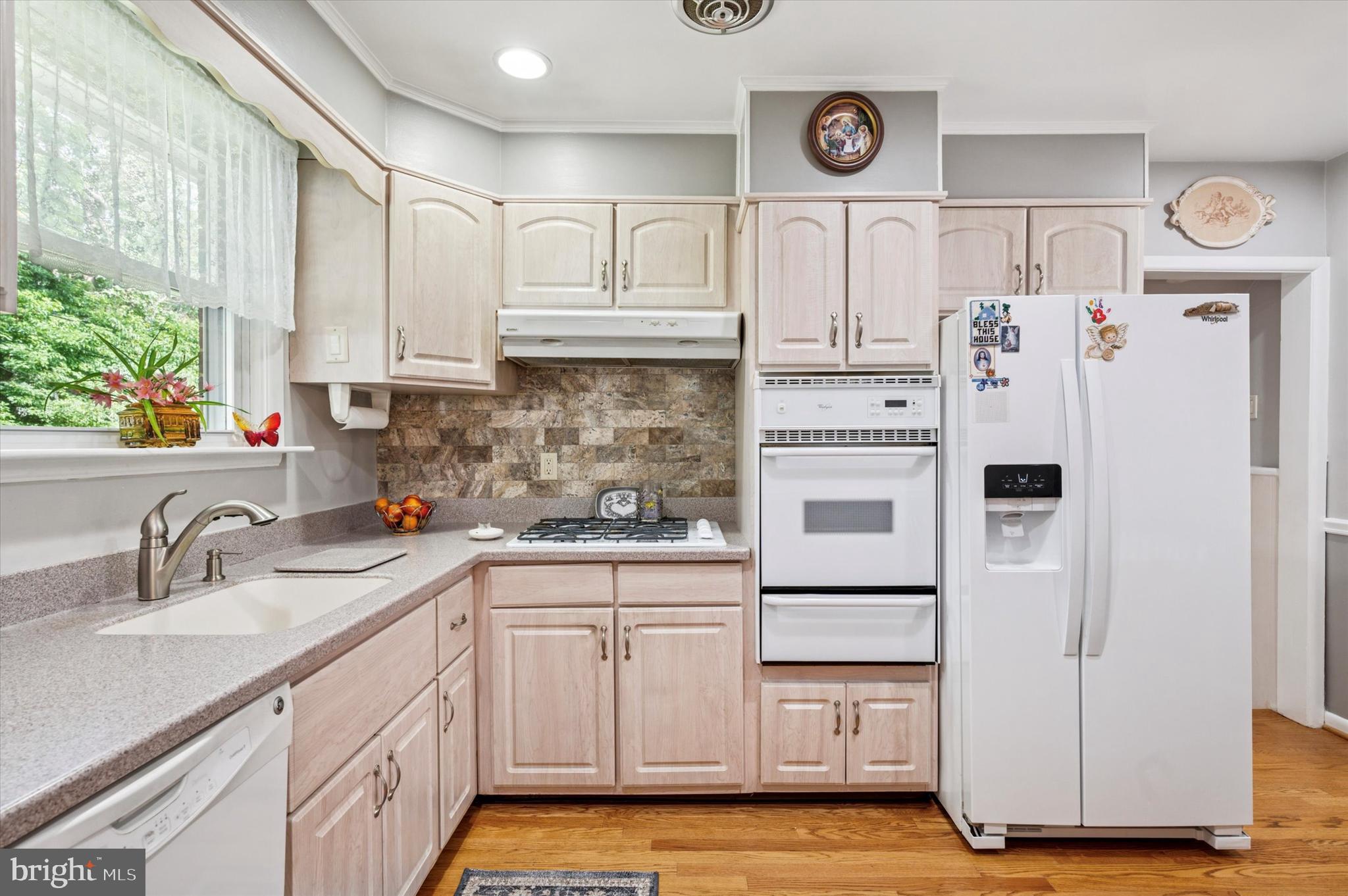 341 Rittenhouse Circle Havertown, PA 19083 - Photo 14 of 35 Gas Cooktop