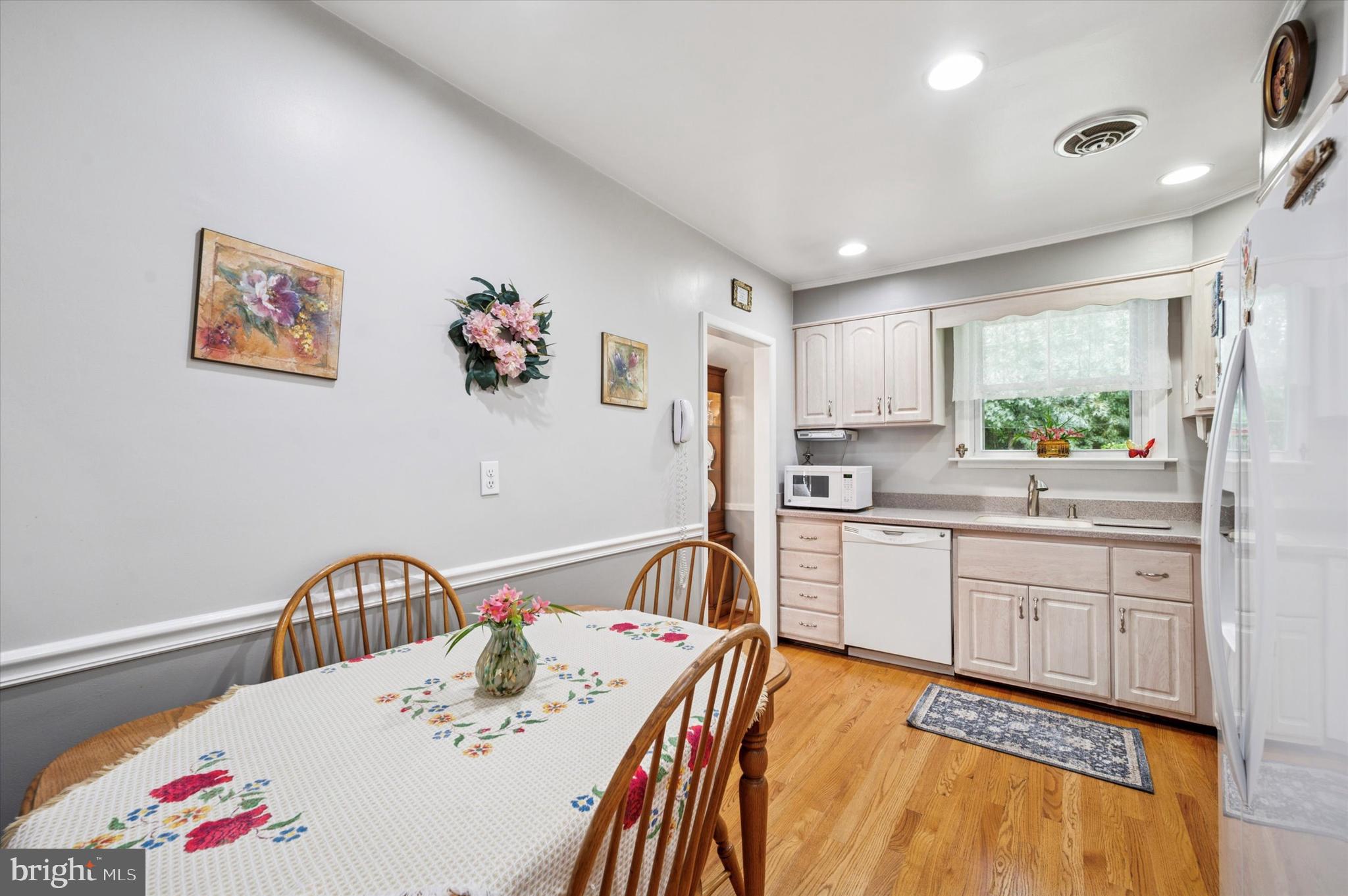 341 Rittenhouse Circle Havertown, PA 19083 - Photo 19 of 35 Gallery Image 19
