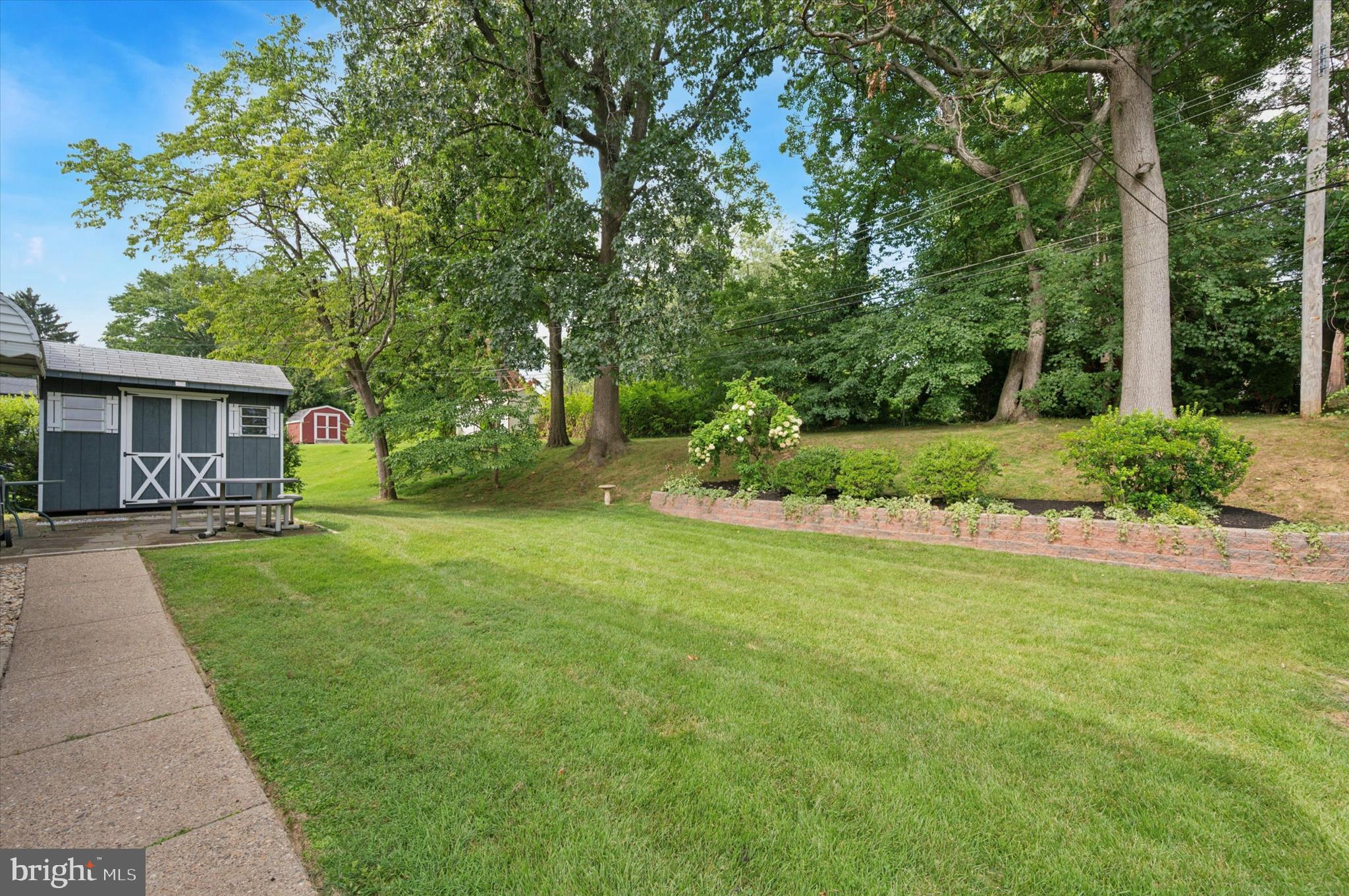 341 Rittenhouse Circle Havertown, PA 19083 - Photo 34 of 35 Private and Quiet