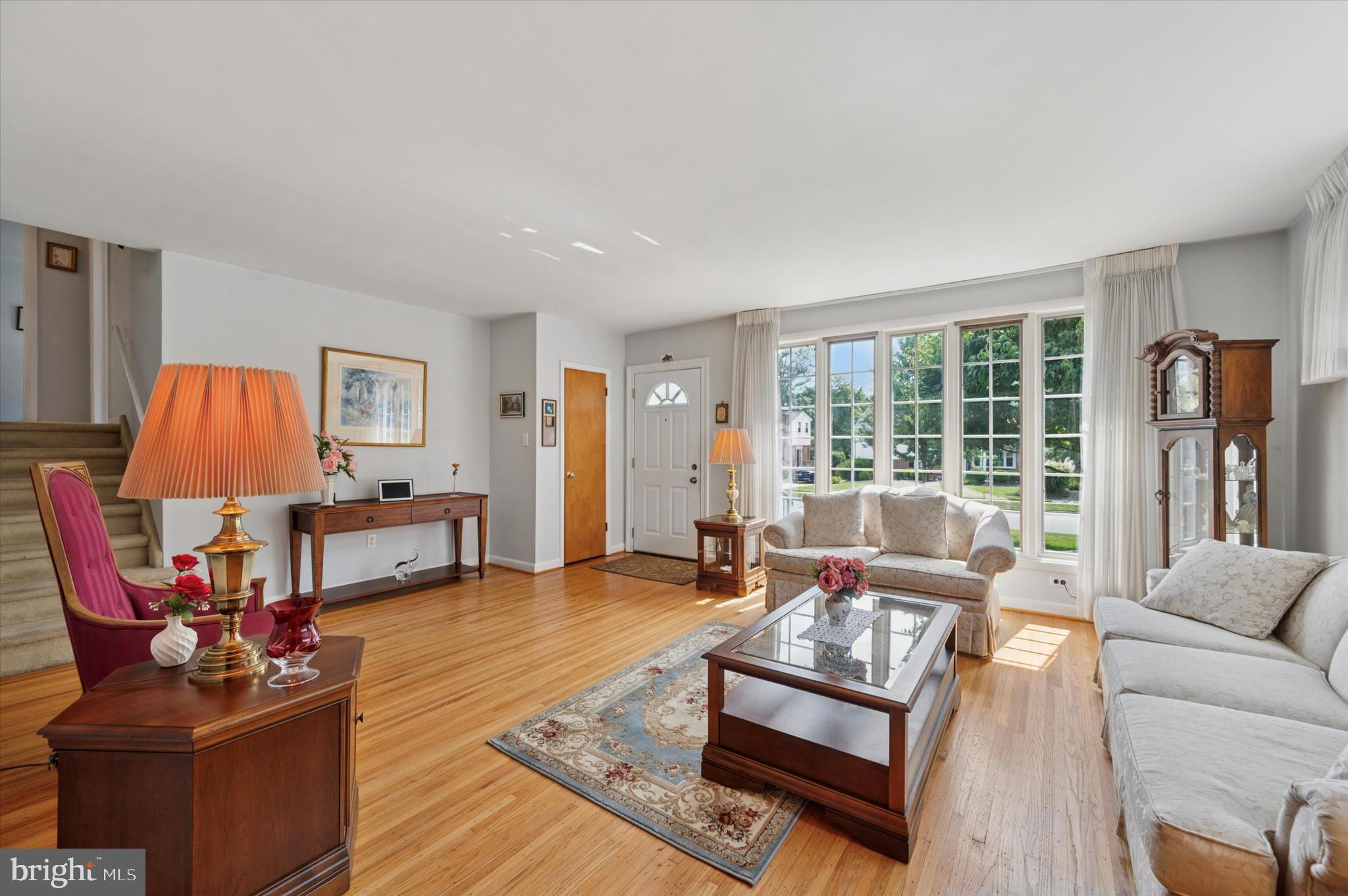 341 Rittenhouse Circle Havertown, PA 19083 - Photo 6 of 35 Wall Of Windows