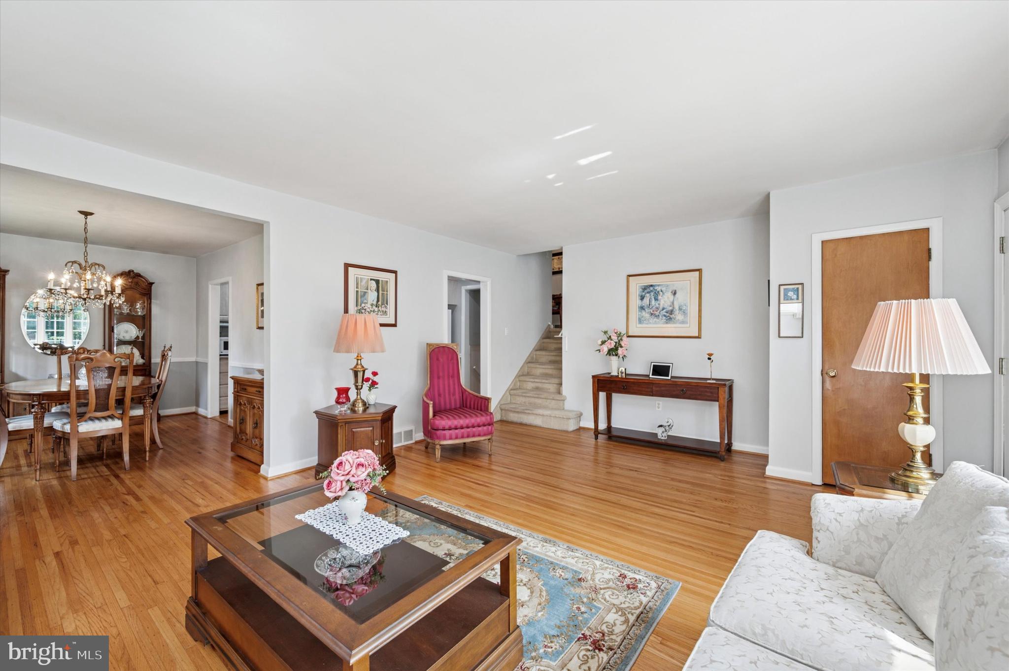 341 Rittenhouse Circle Havertown, PA 19083 - Photo 7 of 35 Split Level