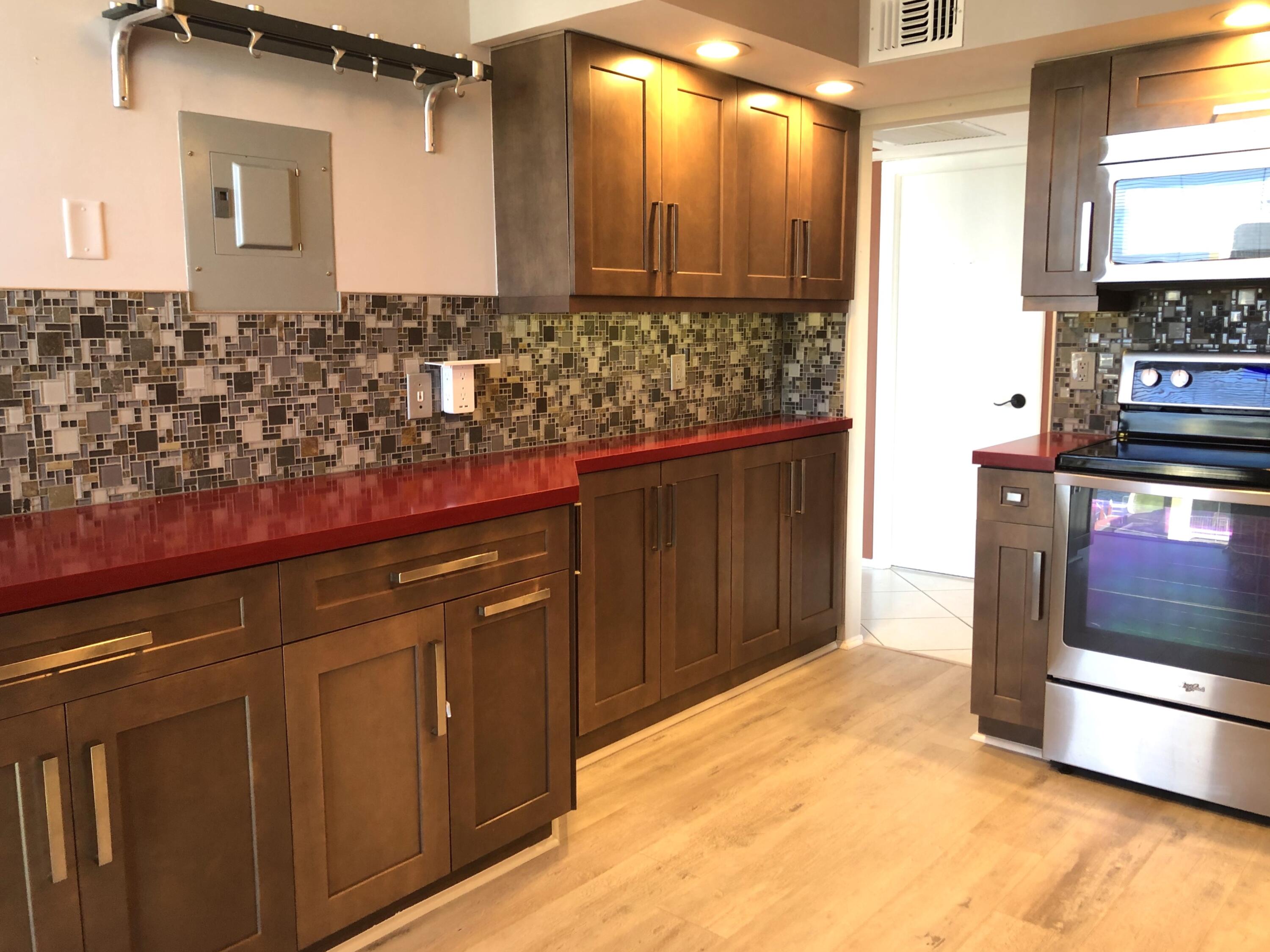 1631 Riverview Road, Unit 701 Deerfield Beach, FL 33441 - Photo 16 of 36 Kitchen