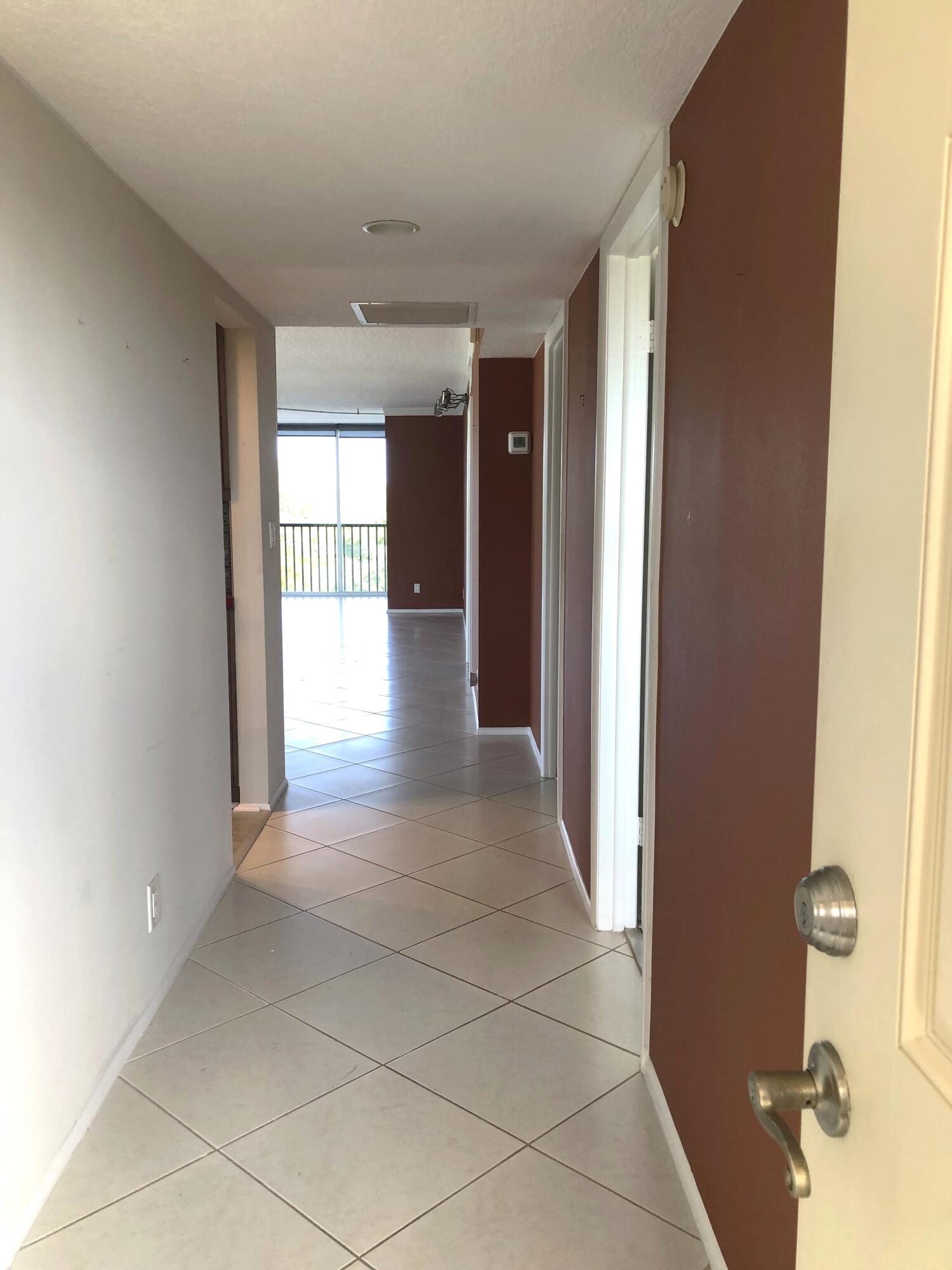 1631 Riverview Road, Unit 701 Deerfield Beach, FL 33441 - Photo 8 of 36 Entry Hall