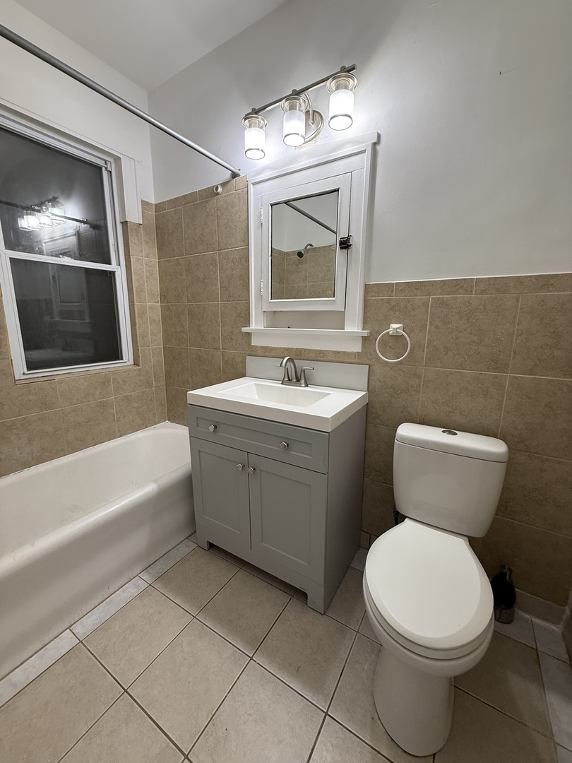 2602 West 47th Street, Unit 2R Chicago, IL 60632 - Photo 12 of 27
