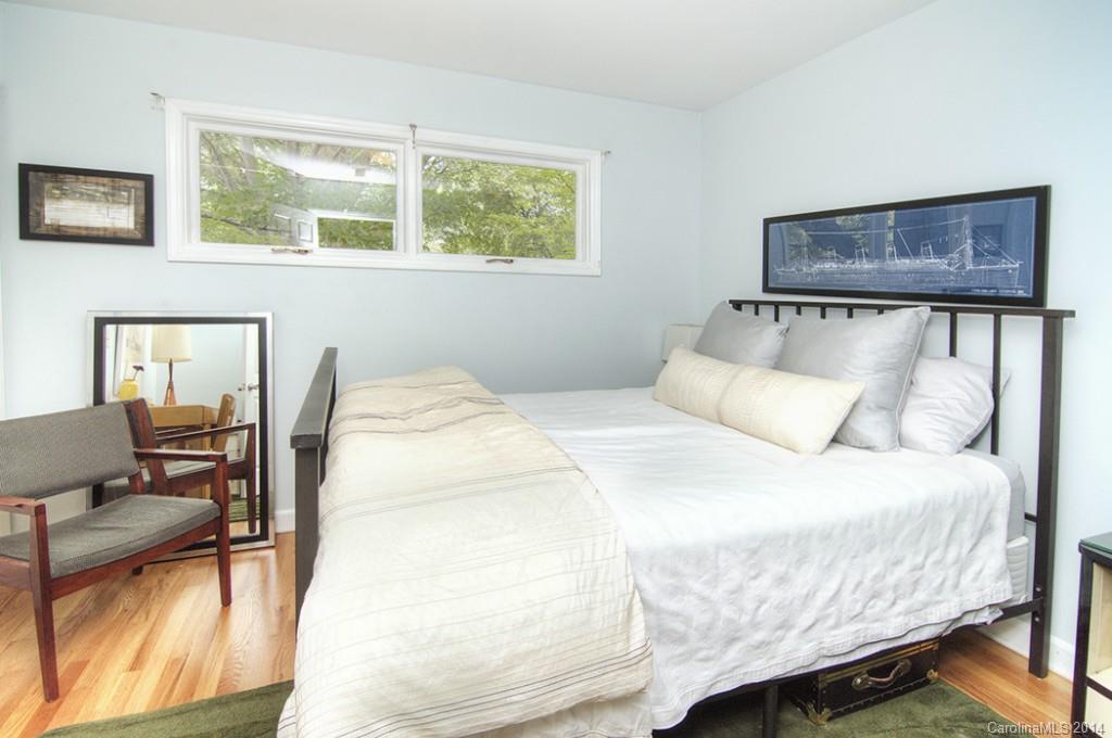 927 Lansdowne Road Charlotte, NC 28270 - Photo 18 of 24 Gallery Image 18