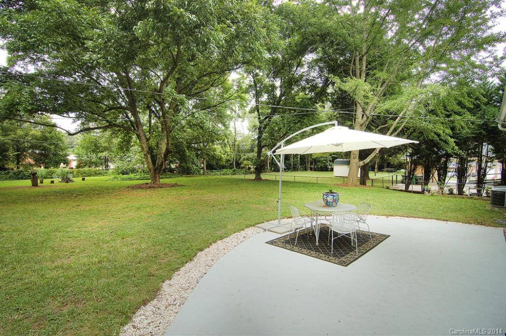 927 Lansdowne Road Charlotte, NC 28270 - Photo 23 of 24 Gallery Image 23