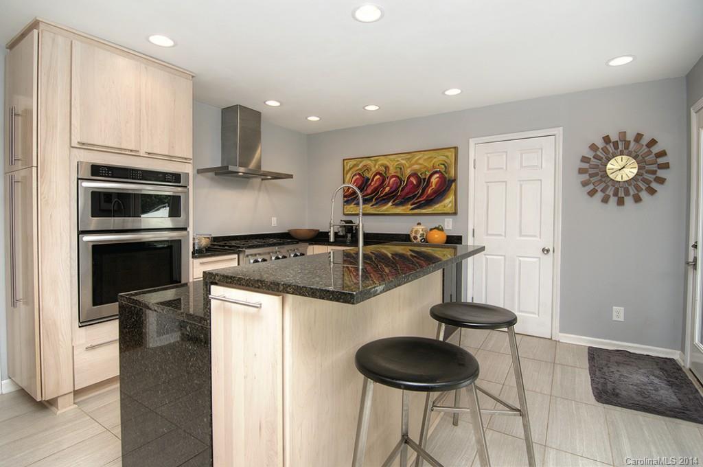 927 Lansdowne Road Charlotte, NC 28270 - Photo 9 of 24 Gallery Image 9