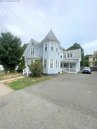 $1,700 | 51 Reed Street, Unit 2, Rockland, MA 02370
