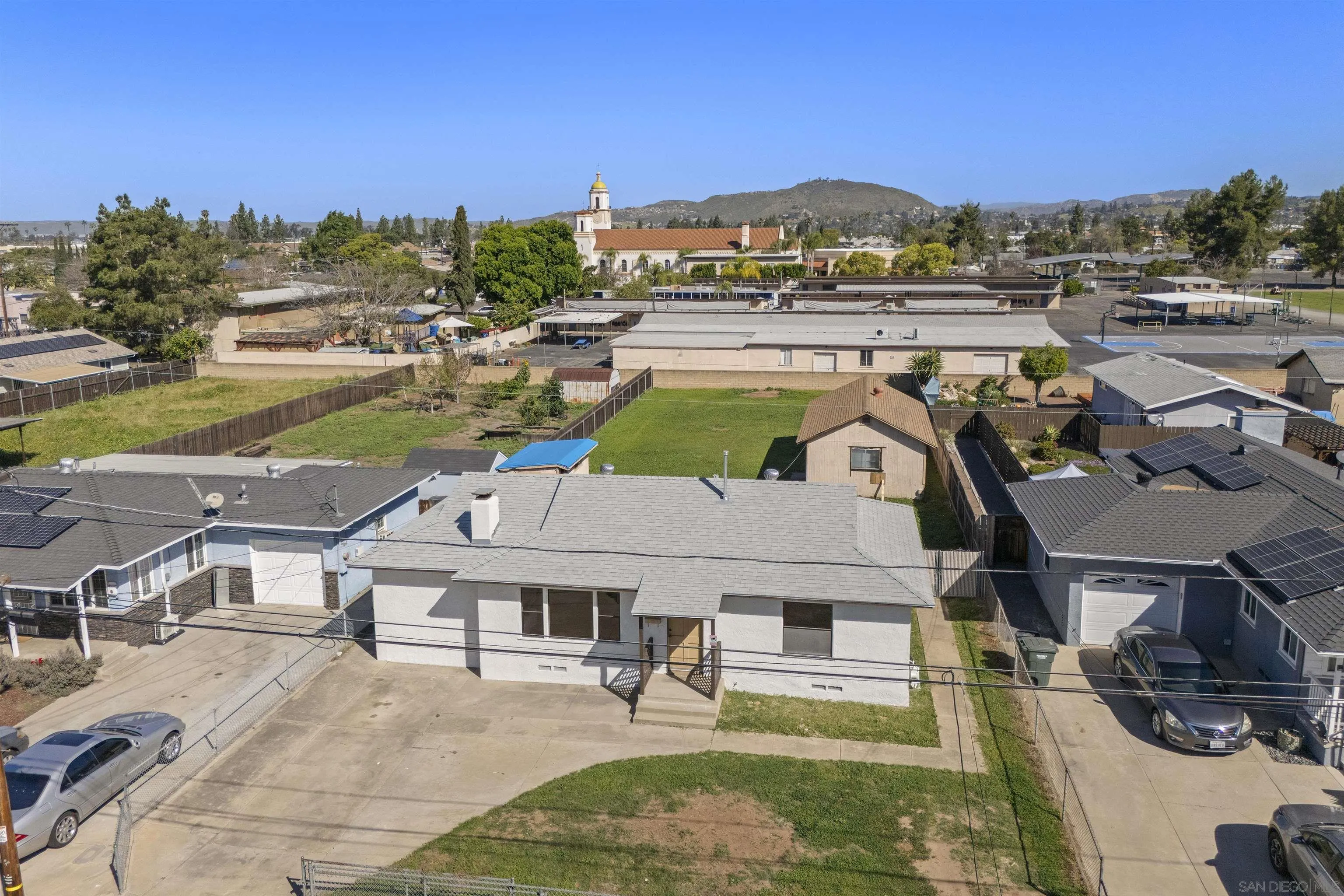 1194 Andover Road El Cajon, CA 92019 - Photo 2 of 40