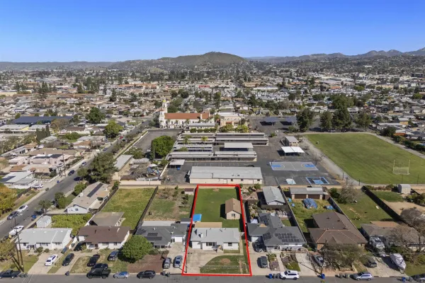 $699,900 | 1194 Andover Road, El Cajon, CA 92019