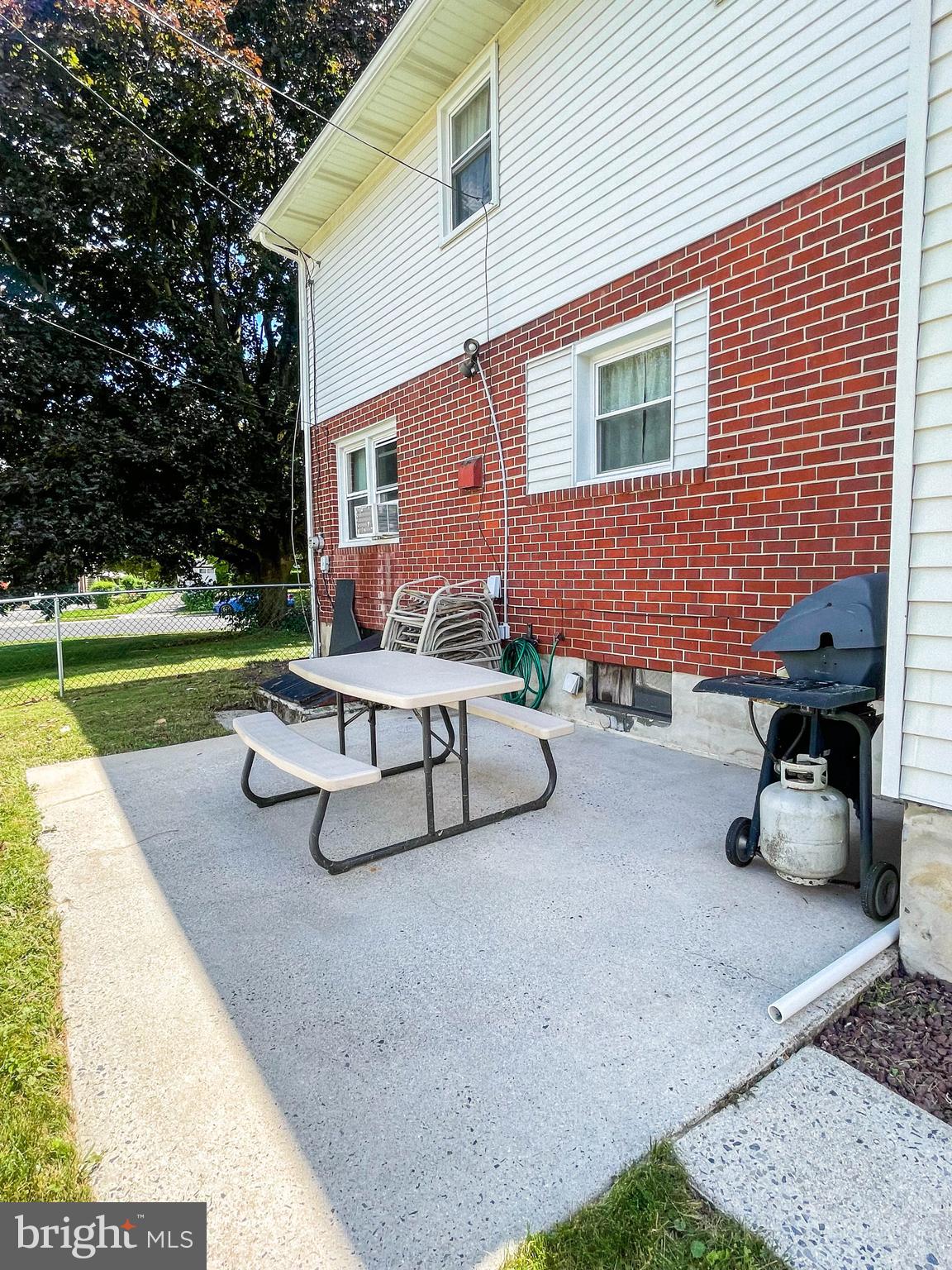 232 Shakespeare Drive Reading, PA 19608 - Photo 39 of 43